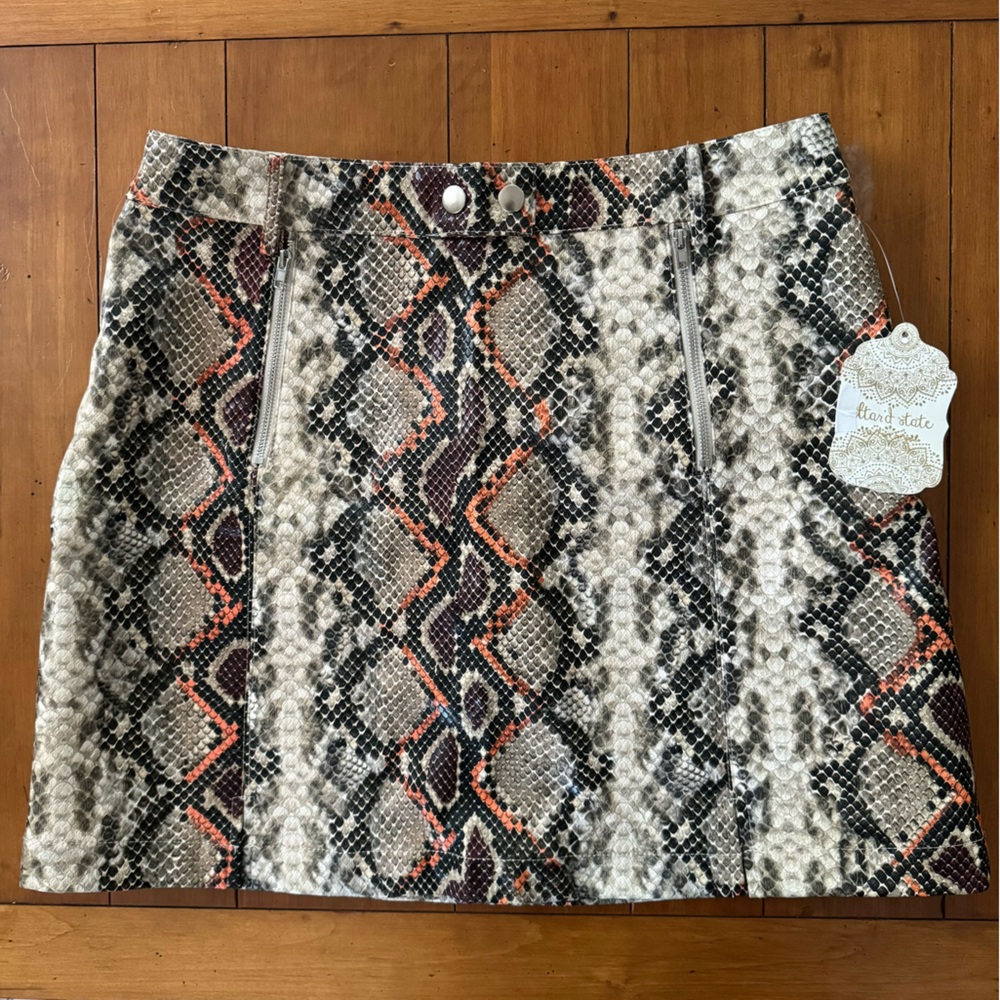 Altar’d State Maria Snakeskin Skirt, women’s size L; NWT